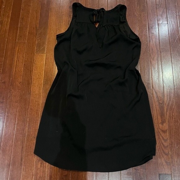 Old navy black V-neck sleeveless keyhole back dress size medium - Picture 5 of 6
